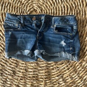 American Eagle women’s size 8 dark blue wash cut off jean shorts